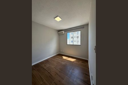 Apartamento à venda com 2 quartos, 44m² em São José, Canoas