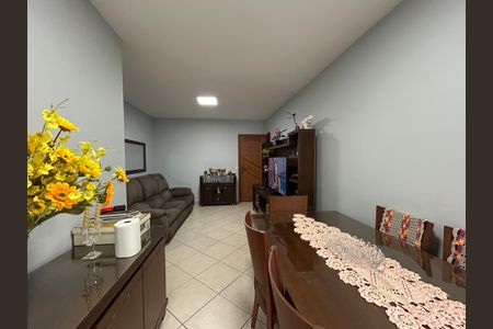 Sala de apartamento para alugar com 3 quartos, 75m² em Vila Amélia, São Paulo