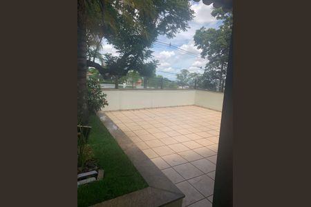 Casa para alugar com 5 quartos, 350m² em Belvedere, Belo Horizonte