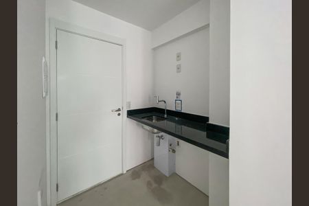 Cozinha de kitnet/studio para alugar com 1 quarto, 21m² em Itaim Bibi, São Paulo