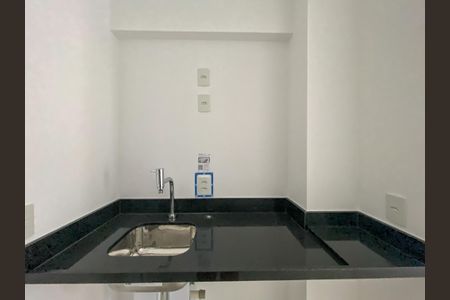 Cozinha de kitnet/studio para alugar com 1 quarto, 21m² em Itaim Bibi, São Paulo