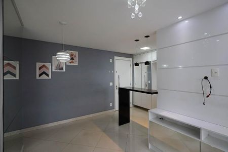 Sala de apartamento à venda com 2 quartos, 48m² em Parque Edu Chaves, São Paulo