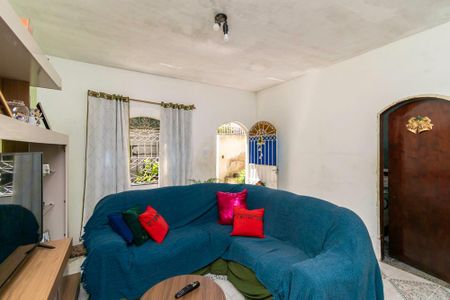 Sala de casa para alugar com 3 quartos, 140m² em Parada de Lucas, Rio de Janeiro