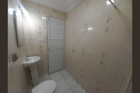 Banheiro de apartamento para alugar com 1 quarto, 40m² em Itararé, São Vicente