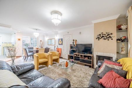 Foto 01 de casa à venda com 3 quartos, 160m² em Continental, São Paulo