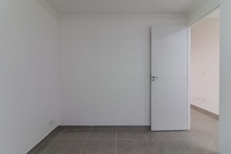 Quarto de kitnet/studio para alugar com 1 quarto, 28m² em Jardim Bonfiglioli, São Paulo
