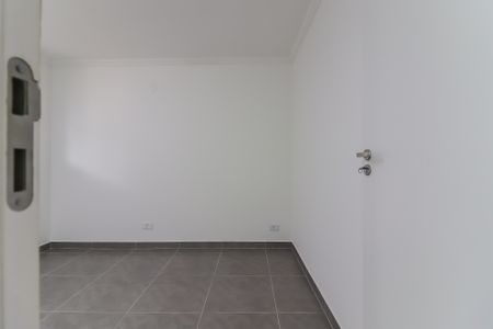 Quarto de kitnet/studio para alugar com 1 quarto, 28m² em Jardim Bonfiglioli, São Paulo