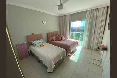 Casa para alugar com 3 quartos, 292m² em Ouro Preto, Belo Horizonte