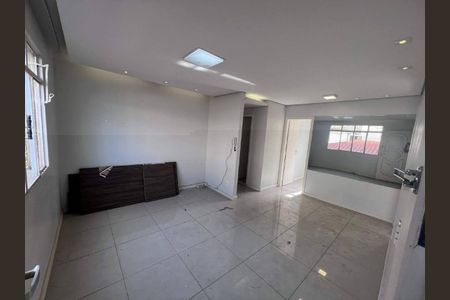 Apartamento à venda com 3 quartos, 70m² em Vila Ermelinda, Belo Horizonte