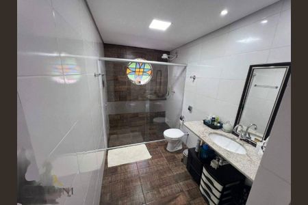 Casa à venda com 4 quartos, 364m² em Cachoeirinha, Belo Horizonte