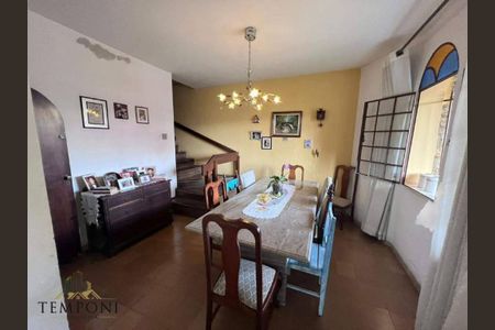 Casa à venda com 4 quartos, 364m² em Cachoeirinha, Belo Horizonte