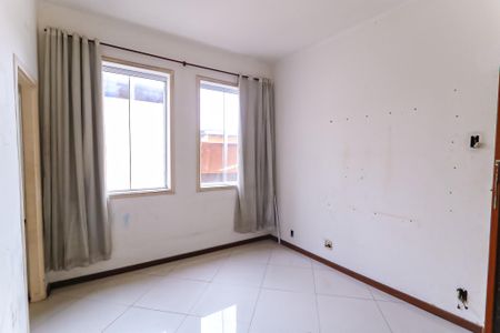 Sala de apartamento para alugar com 1 quarto, 35m² em Piedade, Rio de Janeiro