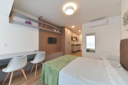Quarto de kitnet/studio para alugar com 1 quarto, 34m² em Santo Amaro, São Paulo