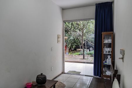 Sala de casa para alugar com 2 quartos, 145m² em Camargos, Belo Horizonte
