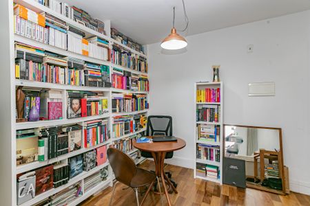 Sala de apartamento à venda com 2 quartos, 45m² em Vila Liviero, São Paulo