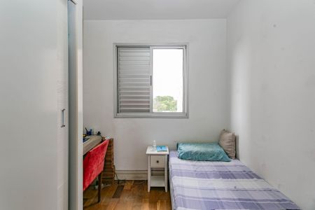 Quarto 1 de apartamento à venda com 2 quartos, 45m² em Vila Liviero, São Paulo