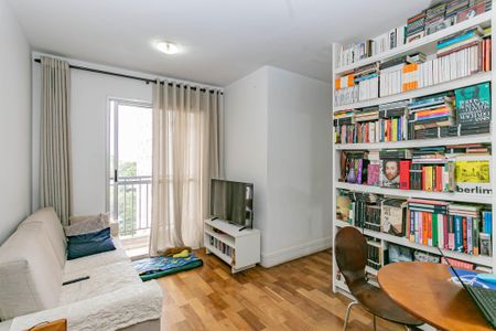 Sala de apartamento à venda com 2 quartos, 45m² em Vila Liviero, São Paulo