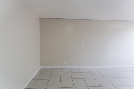 Sala/Quarto de kitnet/studio para alugar com 1 quarto, 28m² em Ipiranga, Belo Horizonte