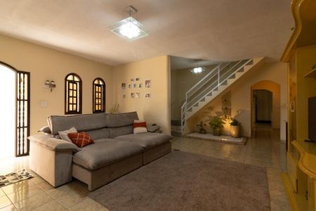 Sala de casa para alugar com 3 quartos, 190m² em Parque Boturussu, São Paulo