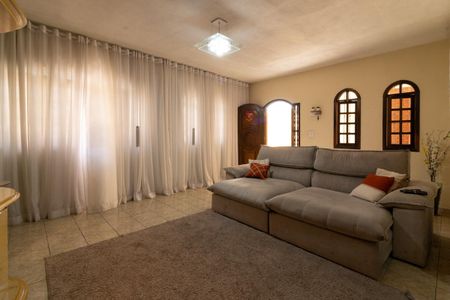 Sala de casa para alugar com 3 quartos, 190m² em Parque Boturussu, São Paulo