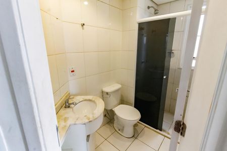 Banheiro de apartamento para alugar com 2 quartos, 52m² em Vila Sonia do Taboao, Taboão da Serra