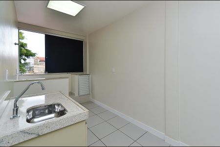 Cozinha de kitnet/studio para alugar com 1 quarto, 28m² em Ipiranga, Belo Horizonte