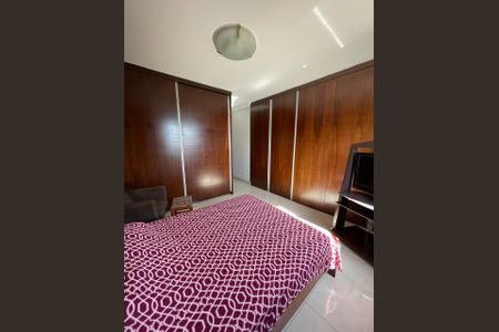 Casa à venda com 4 quartos, 180m² em Liberdade, Belo Horizonte