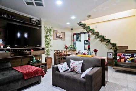 Sala de casa à venda com 4 quartos, 154m² em Parque Peruche, São Paulo