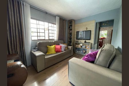 Sala de casa à venda com 4 quartos, 130m² em Vila Sao Domingos, São Paulo