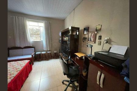 Casa à venda com 4 quartos, 396m² em Vista Alegre, Belo Horizonte