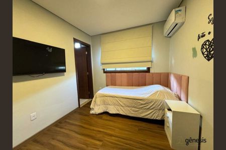 Casa à venda com 3 quartos, 229m² em Nova Gameleira, Belo Horizonte