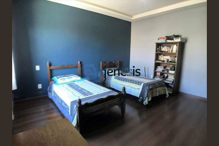 Casa à venda com 4 quartos, 239m² em Vista Alegre, Belo Horizonte