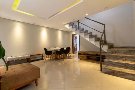 Sala de casa para alugar com 3 quartos, 250m² em Vila Gomes Cardim, São Paulo