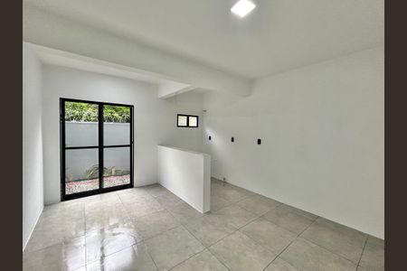 Sala - Cozinha de apartamento para alugar com 2 quartos, 42m² em Rondônia, Novo Hamburgo