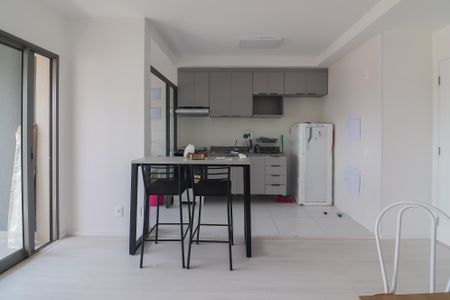 Sala de apartamento à venda com 1 quarto, 55m² em Vila Sonia, São Paulo