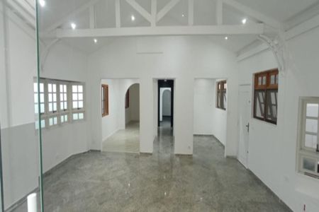 Casa para alugar com 4 quartos, 235m² em Vila Andrade, São Paulo