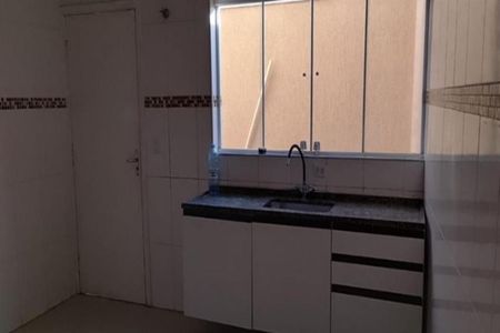 Casa para alugar com 3 quartos, 180m² em Chácara Seis de Outubro, São Paulo