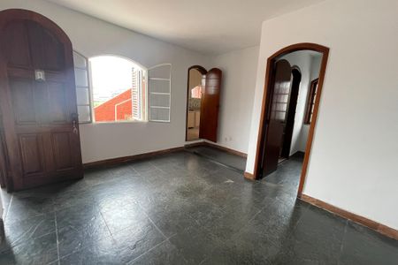 Sala de casa para alugar com 2 quartos, 100m² em Centro, Duque de Caxias