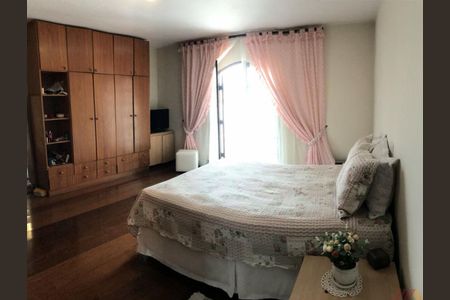 Casa à venda com 4 quartos, 150m² em Jardim Modelo, São Paulo