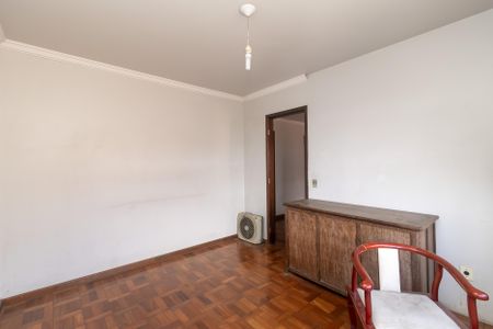 Quarto 1 de casa para alugar com 4 quartos, 335m² em Alípio de Melo, Belo Horizonte