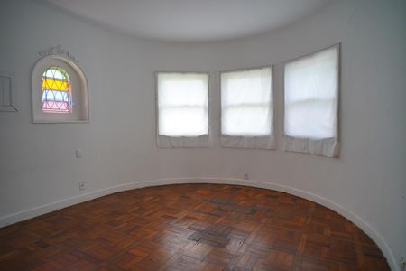 Suíte de casa para alugar com 4 quartos, 300m² em Chácara das Pedras, Porto Alegre