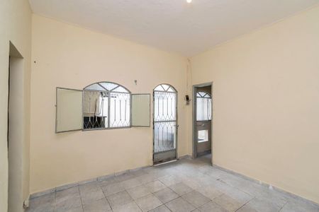 Sala de casa para alugar com 1 quarto, 65m² em Penha Circular, Rio de Janeiro