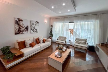 Sala de casa à venda com 3 quartos, 200m² em Cursino, São Paulo