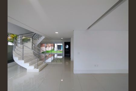Sala de casa de condomínio para alugar com 3 quartos, 460m² em Parque Terra Nova Ii, São Bernardo do Campo