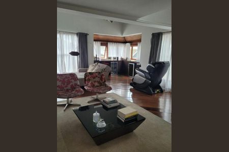 Casa à venda com 4 quartos, 400m² em Tucuruvi, São Paulo