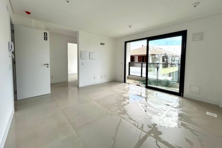 Sala de apartamento para alugar com 2 quartos, 61m² em Alto Ribeirão Leste, Florianópolis