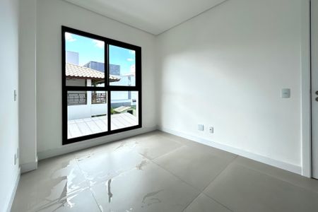 Quarto de apartamento para alugar com 2 quartos, 61m² em Alto Ribeirão Leste, Florianópolis