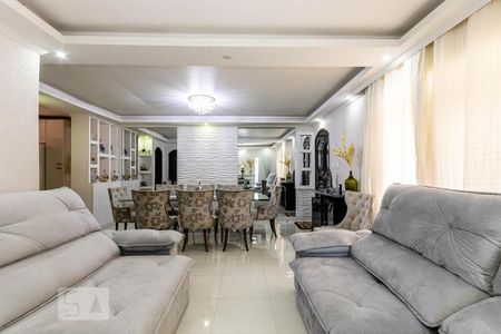 Casa à venda com 5 quartos, 214m² em Vila Paulistania, São Paulo