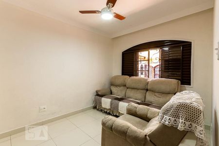 Casa à venda com 5 quartos, 214m² em Vila Paulistania, São Paulo