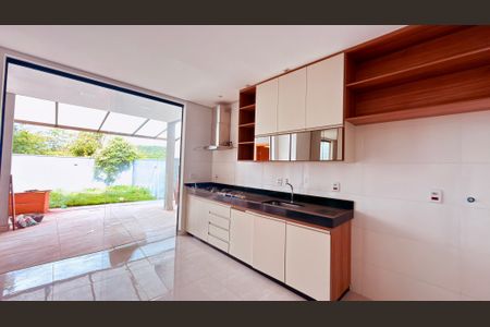 Casa à venda com 3 quartos, 180m² em Vila Rica, Lagoa Santa